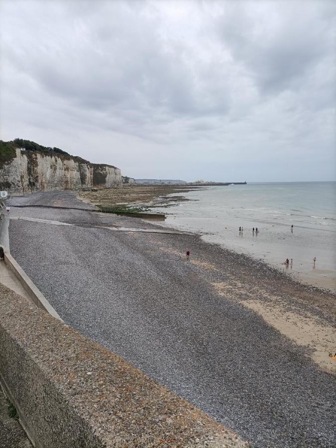 Agréable maison 3* en bord de mer Dieppe Esterno foto
