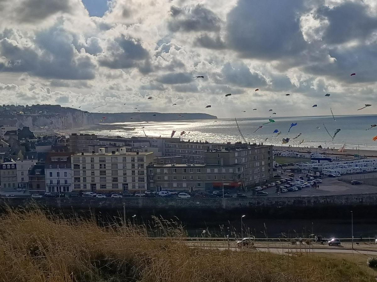 Agréable maison 3* en bord de mer Dieppe Esterno foto