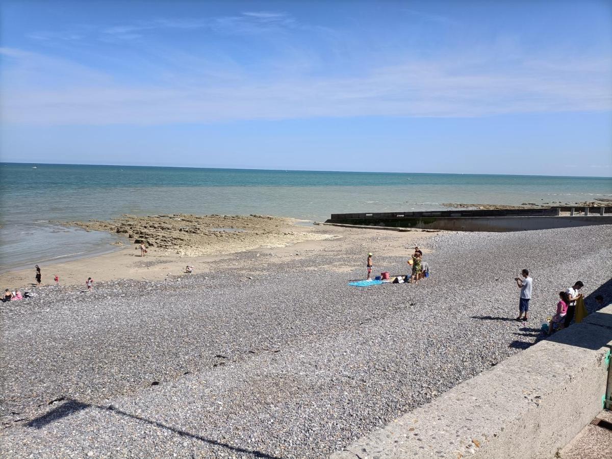 Agréable maison 3* en bord de mer Dieppe Esterno foto