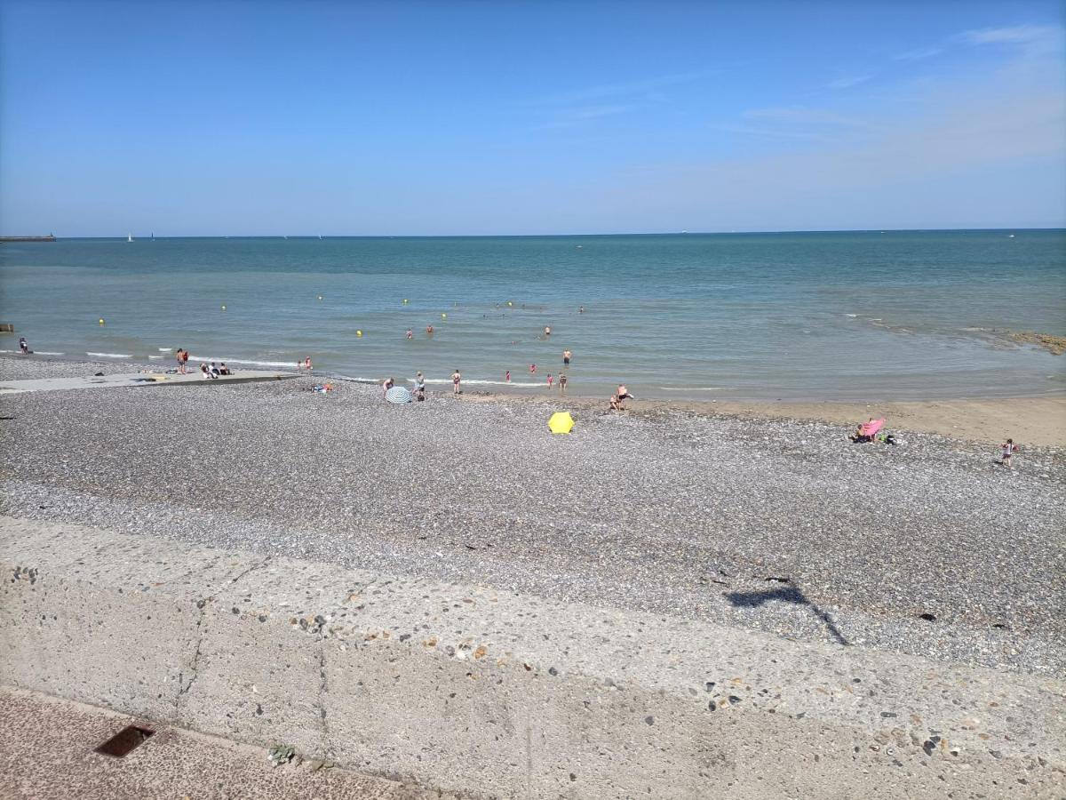 Agréable maison 3* en bord de mer Dieppe Esterno foto